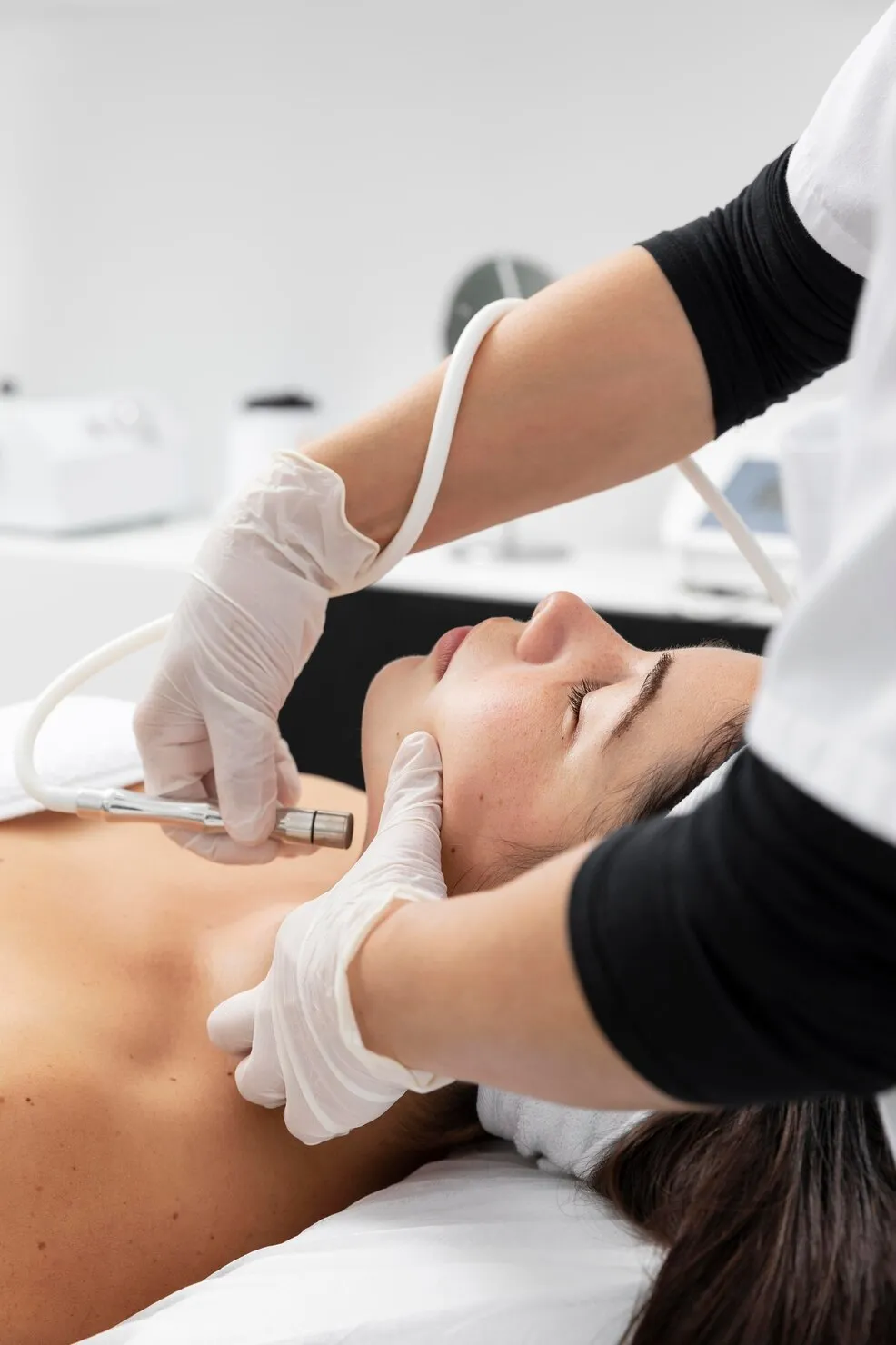 Ambiente da Clínica Dra. Simoni Bett, estética facial e corporal em Zona Industrial Norte, Joinville